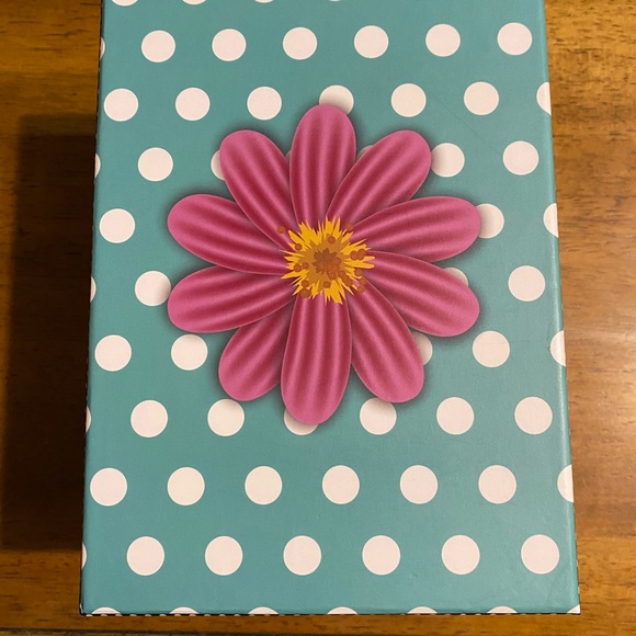 Decorative storage box - Picture 4 of 7